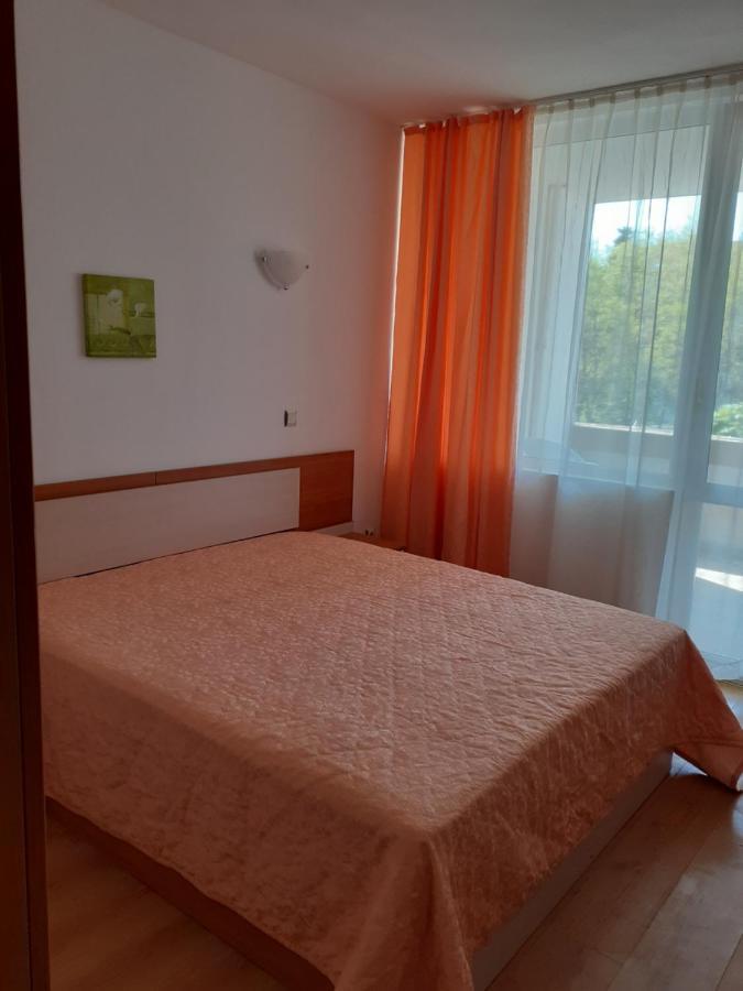 Апартамент Полюси 2 Sluneční pobřeží Exteriér fotografie